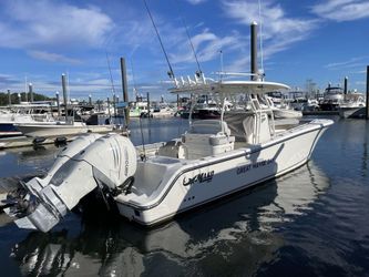 33' Mako 2019 Yacht For Sale